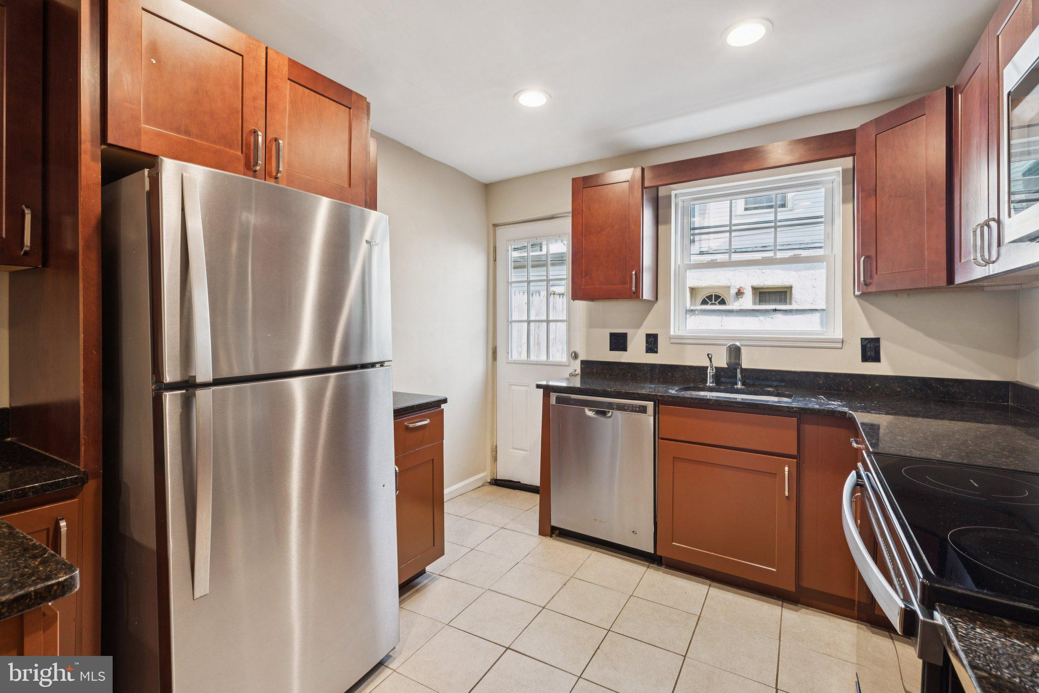 WHITMAN - Residential