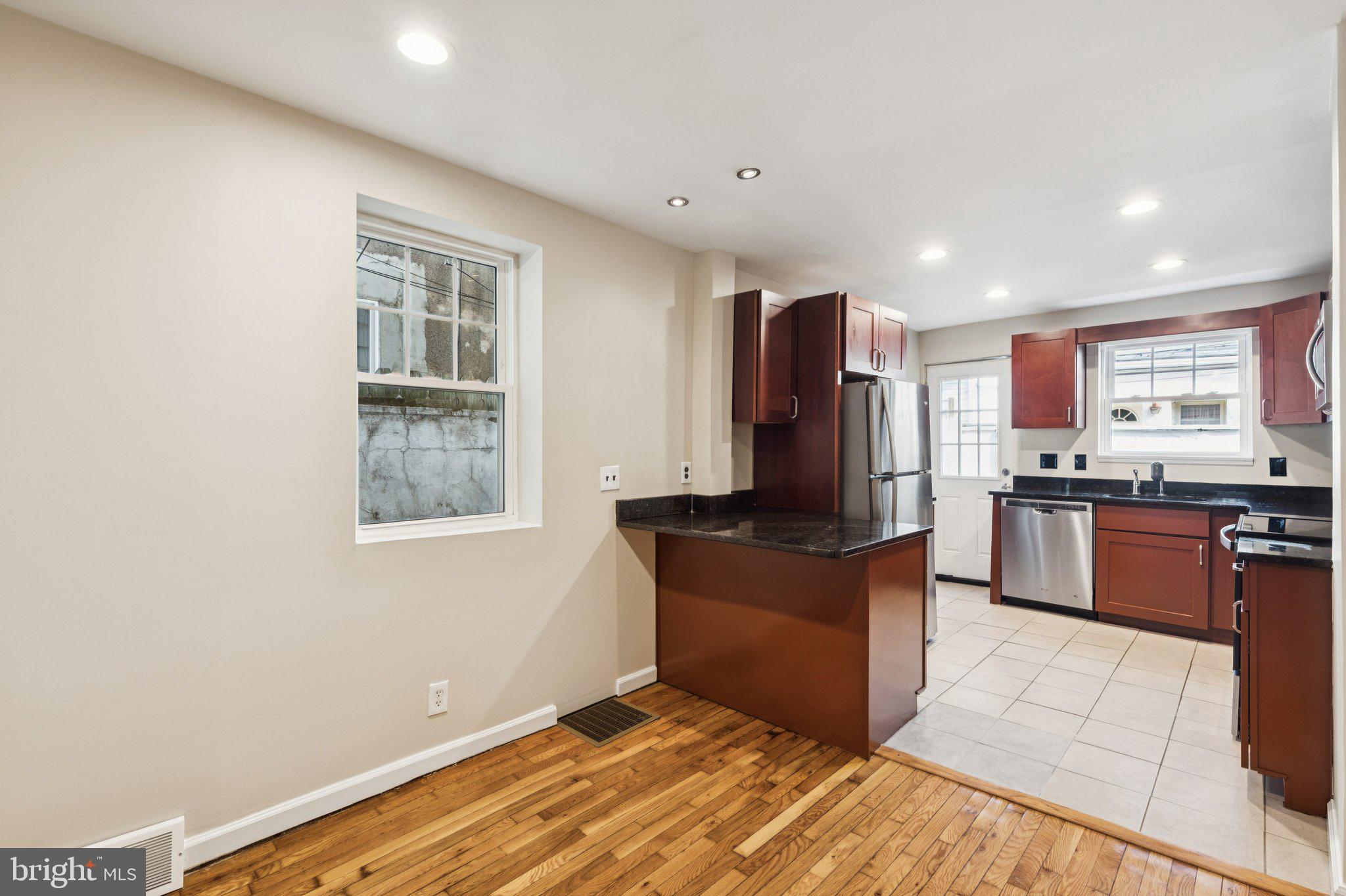 WHITMAN - Residential