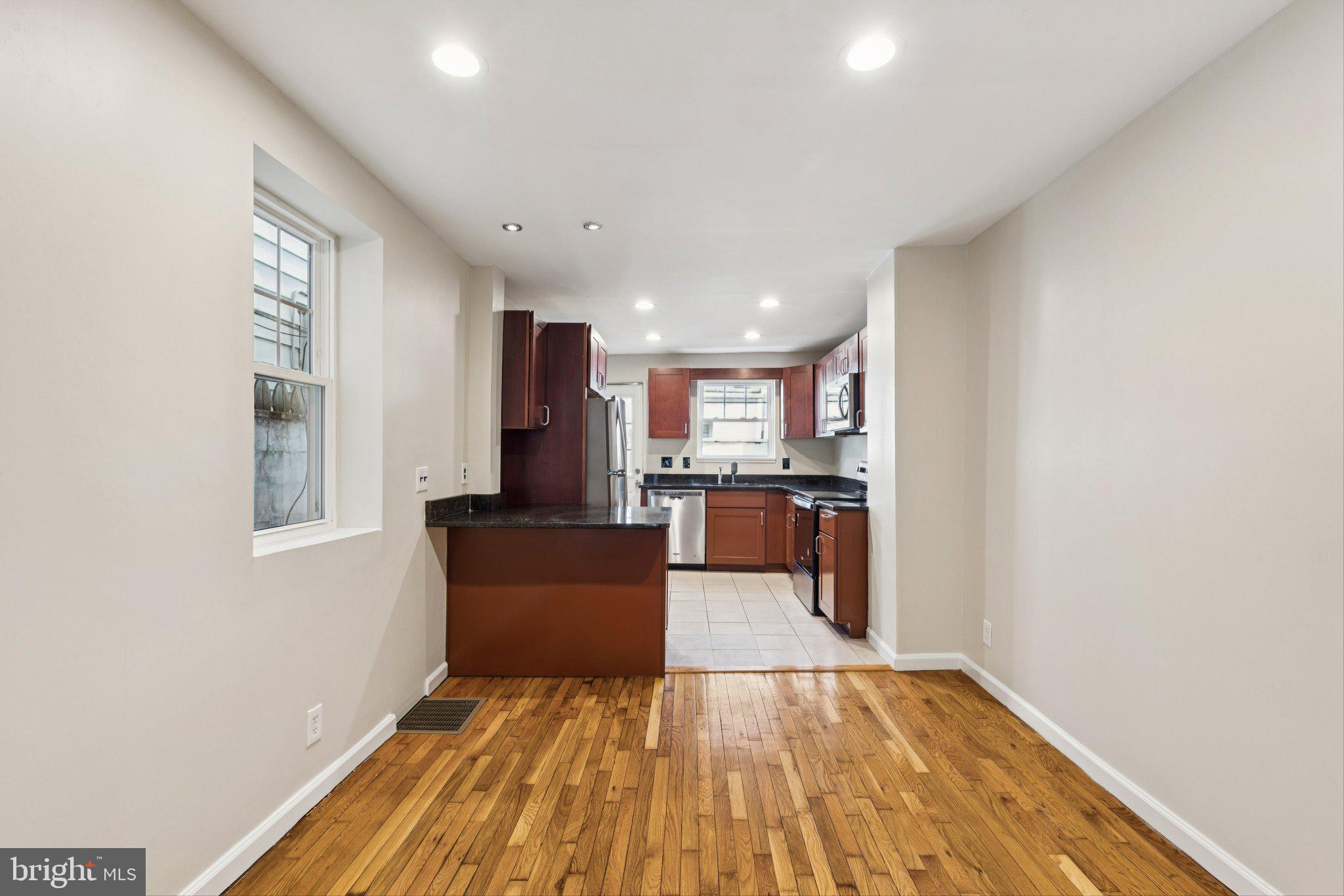 WHITMAN - Residential