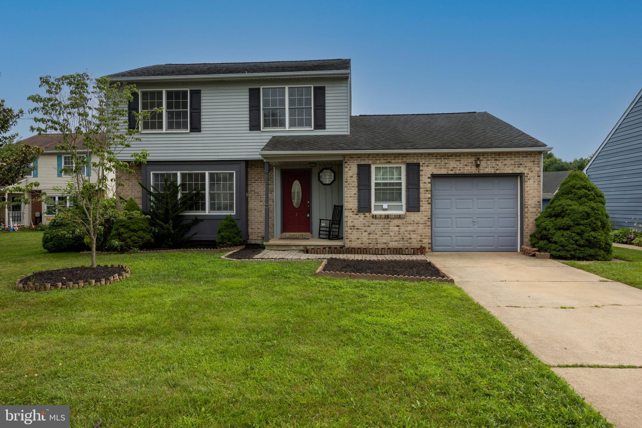 6 FERN COURT