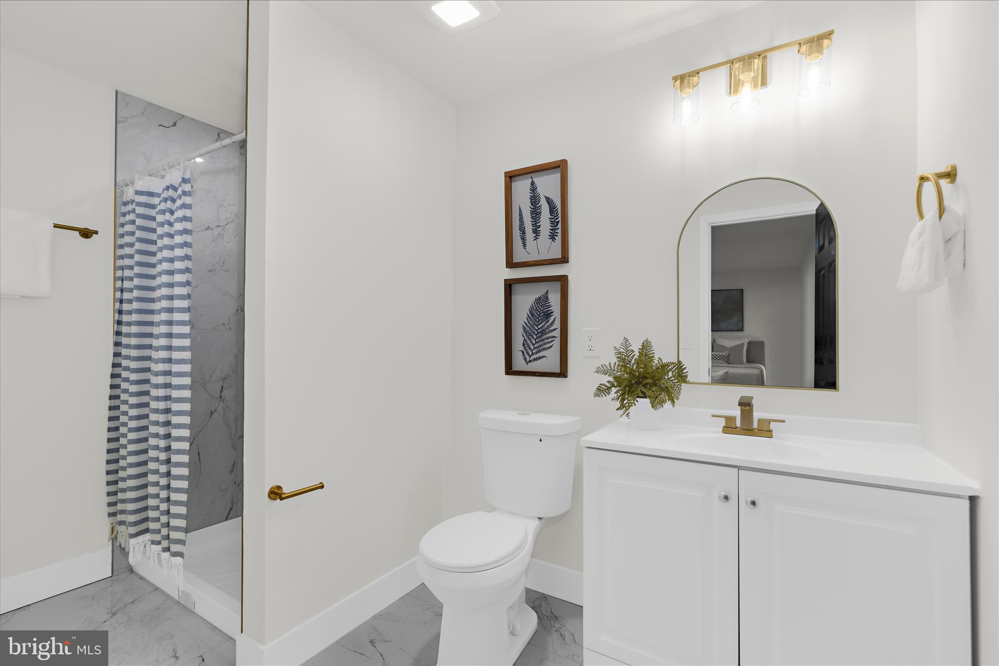 MIDDLETOWN - Residential