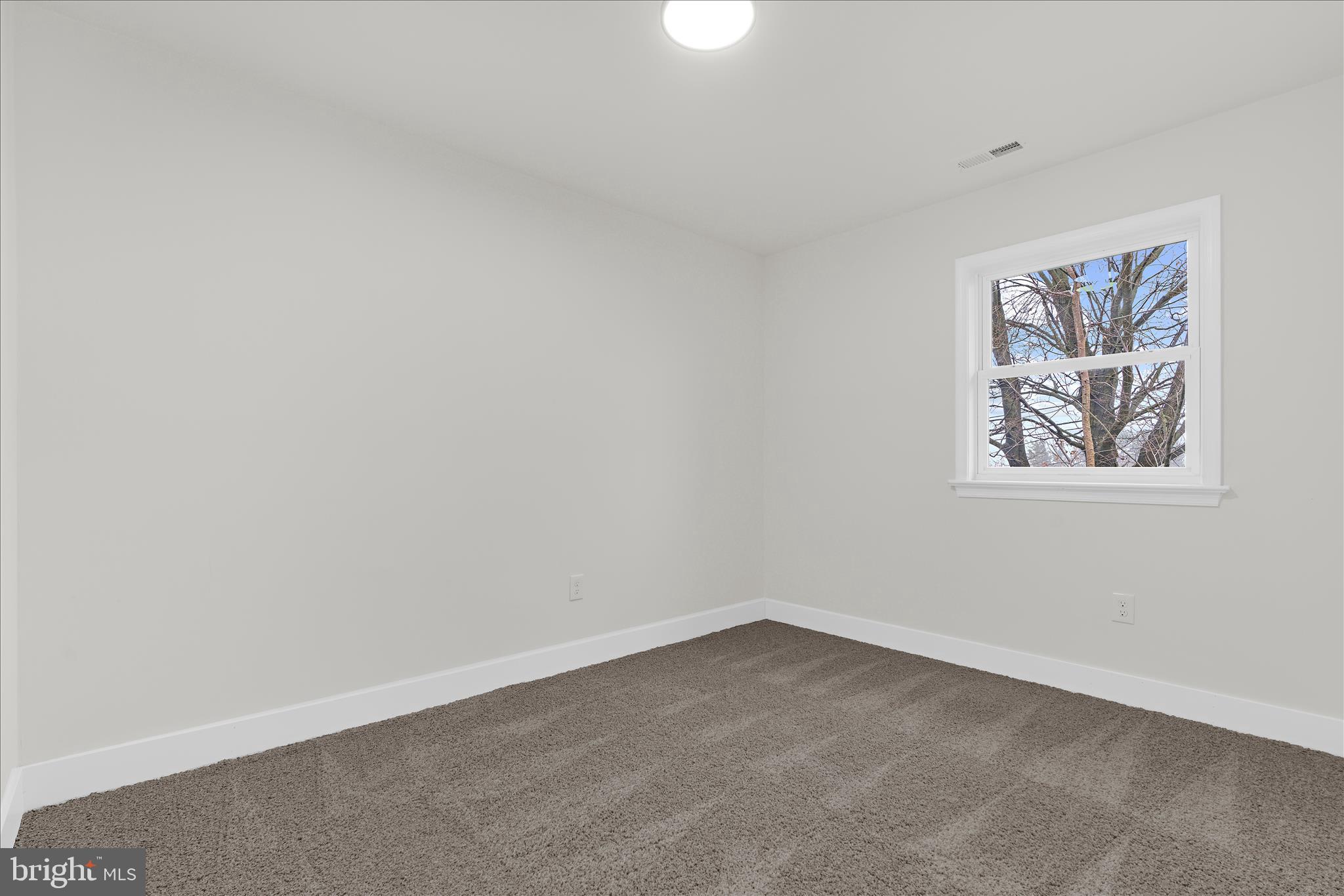 MIDDLETOWN - Residential