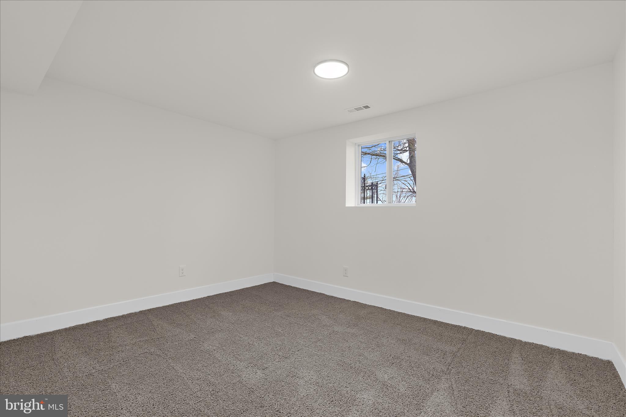 MIDDLETOWN - Residential