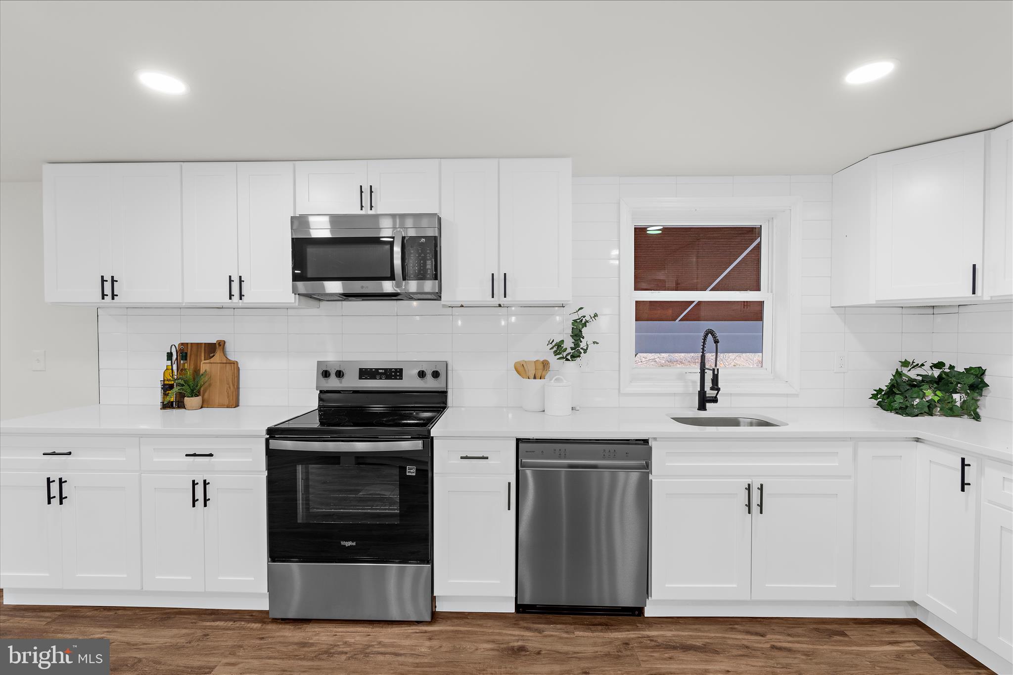 MIDDLETOWN - Residential