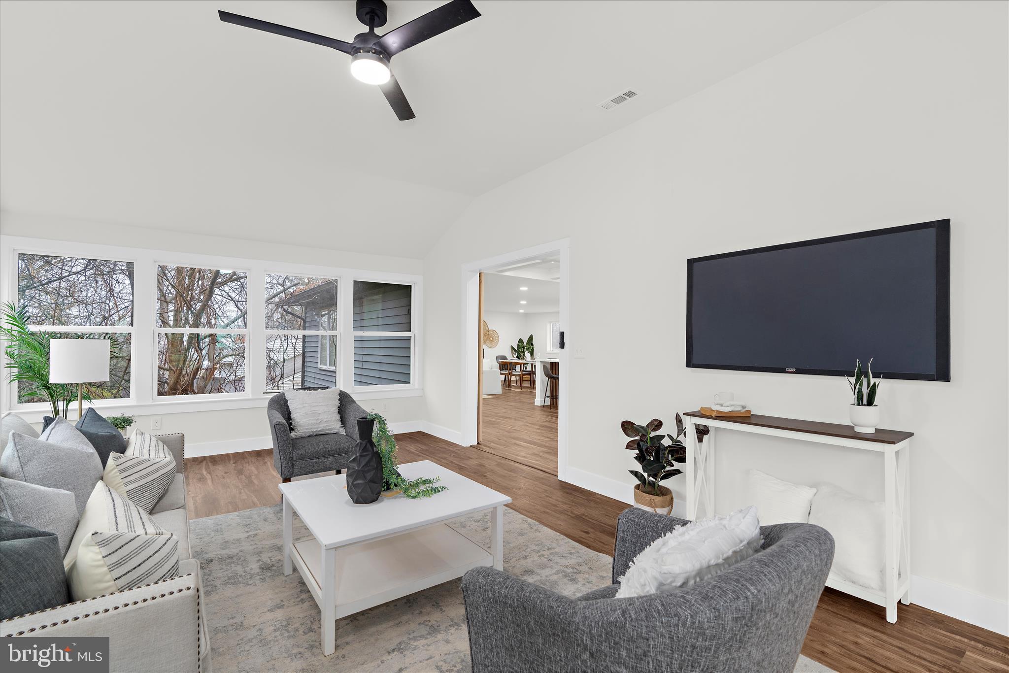 MIDDLETOWN - Residential