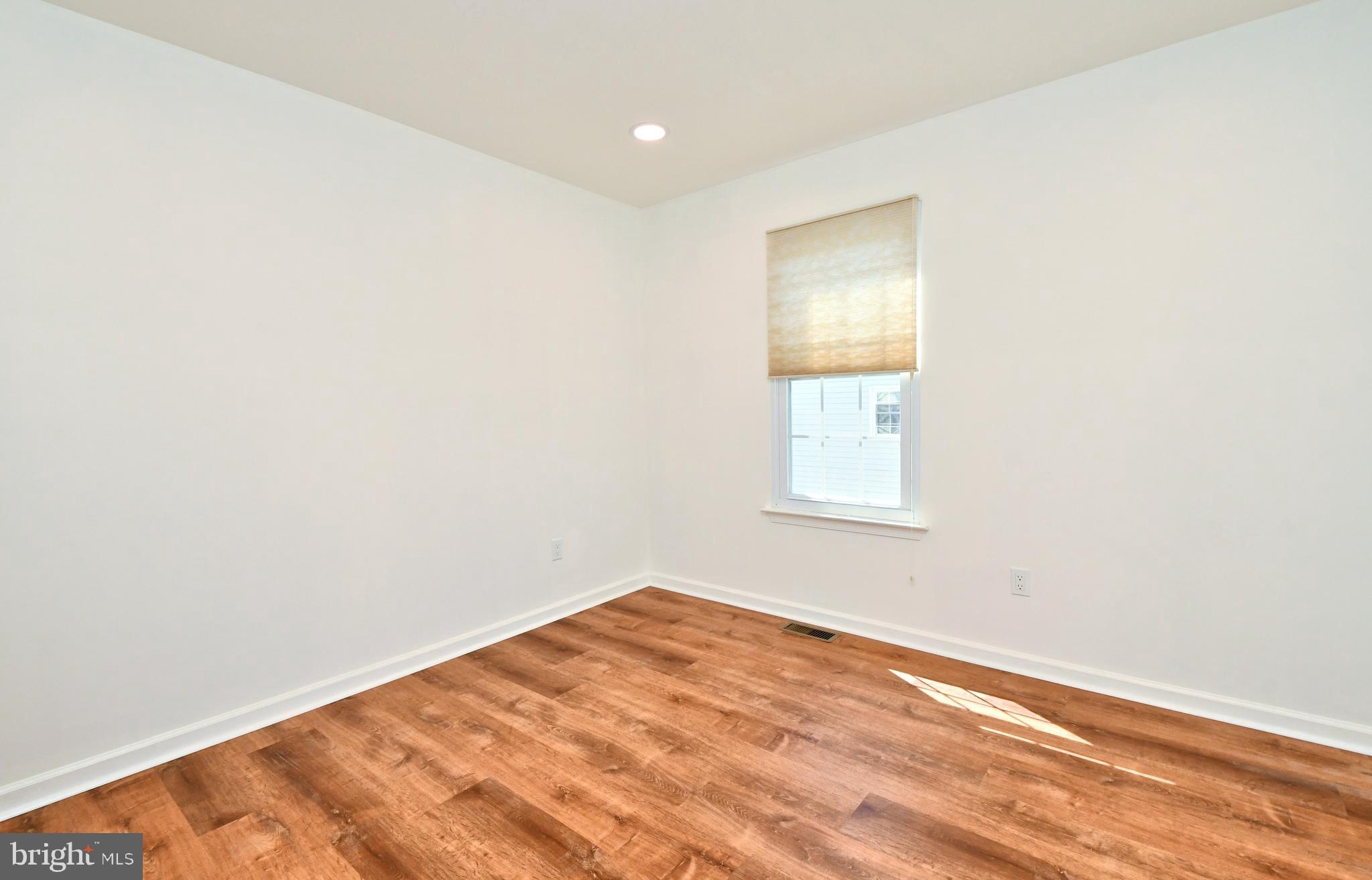 SALFORD GREENE - Residential Lease