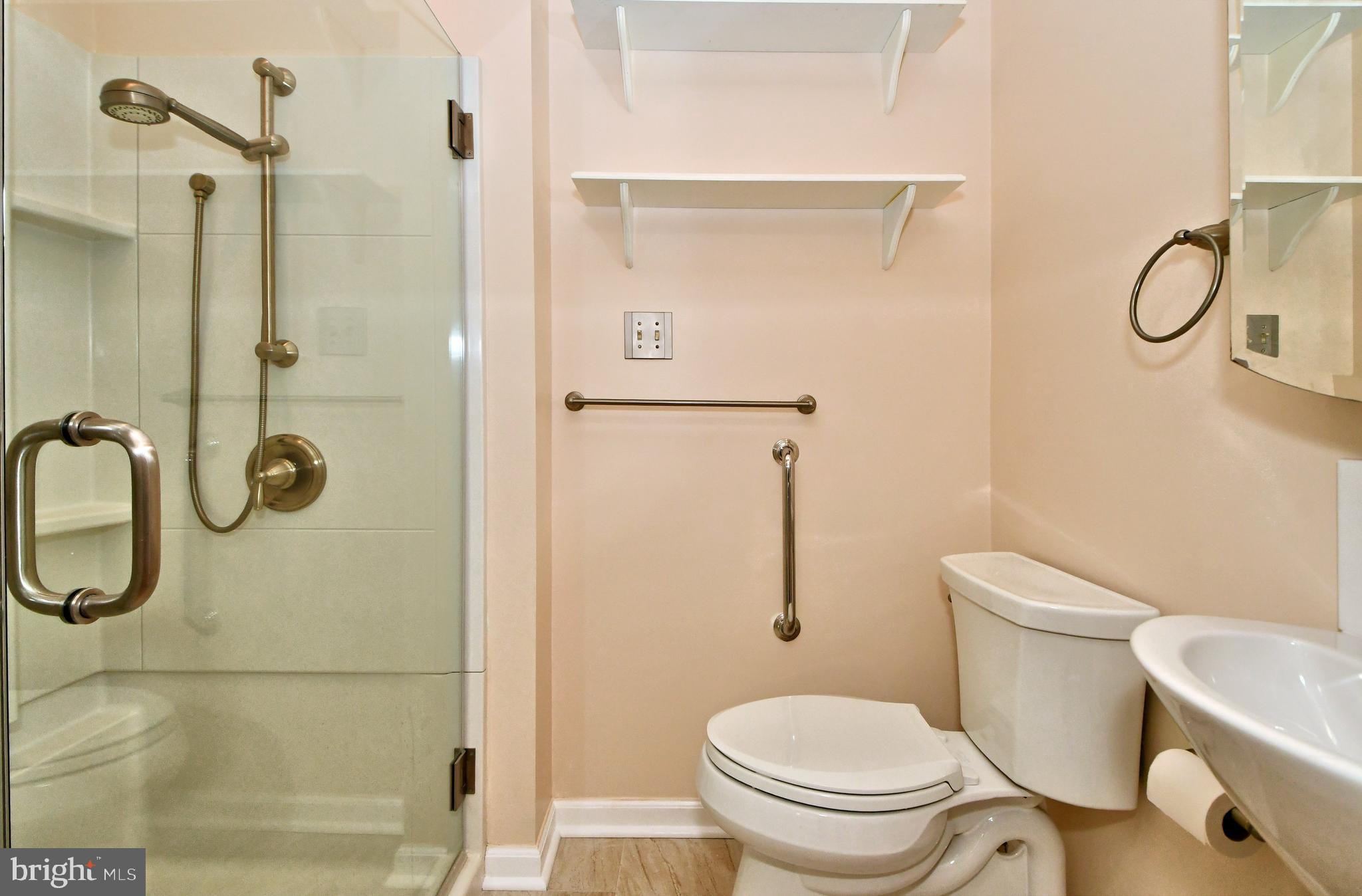 SALFORD GREENE - Residential Lease