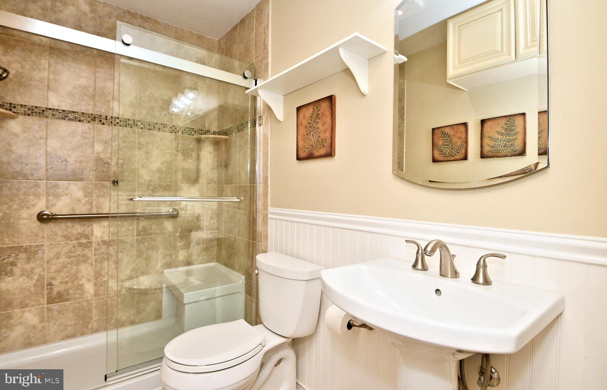 SALFORD GREENE - Residential Lease