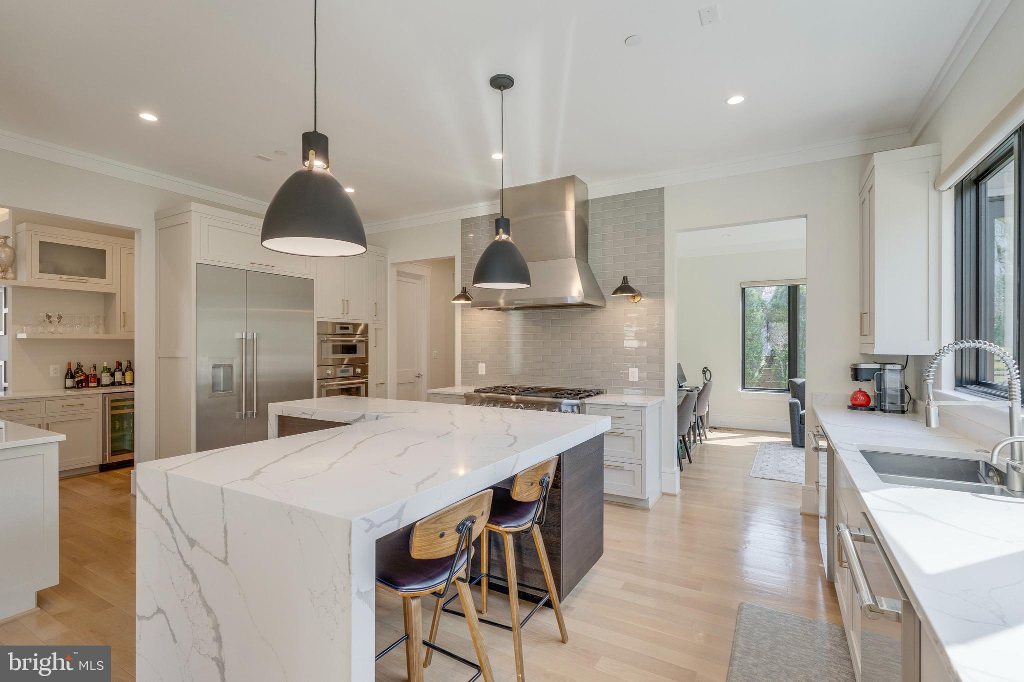 GREENWICH FOREST - Residential