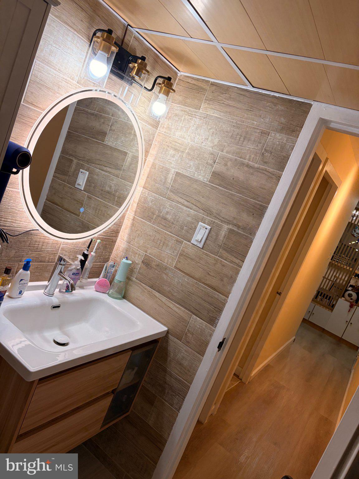 BRYN MAWR - Residential