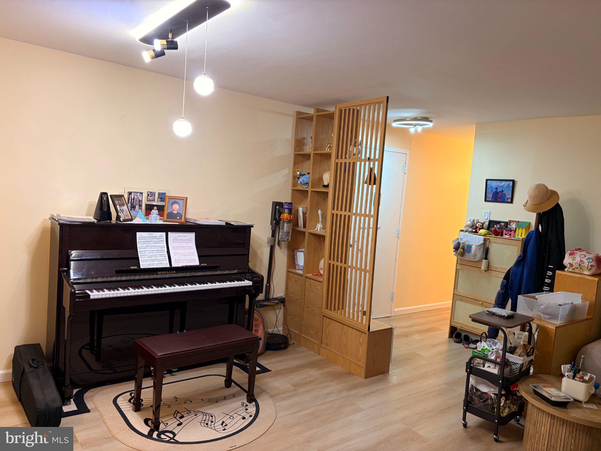 BRYN MAWR - Residential