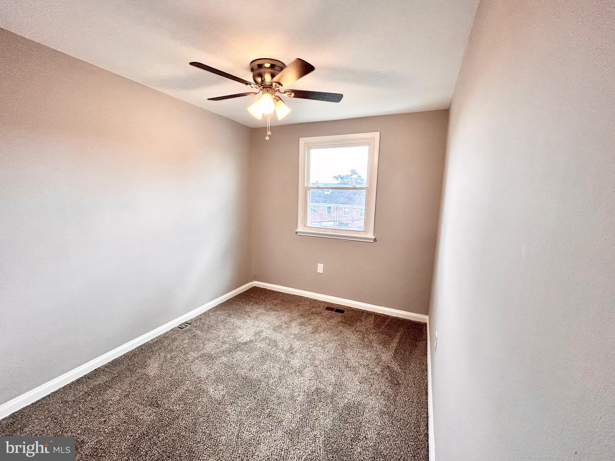 PERRING LOCH - Residential