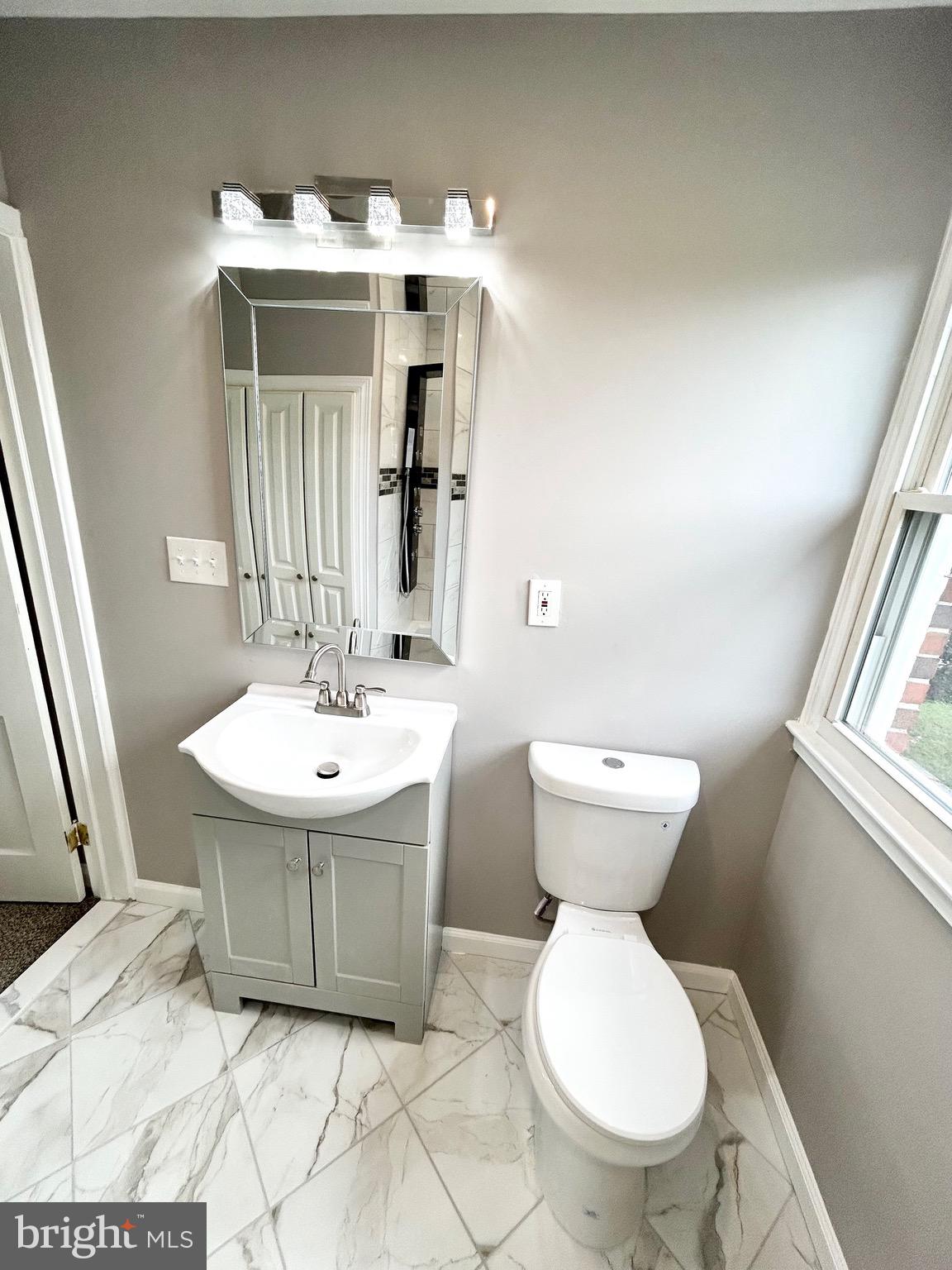 PERRING LOCH - Residential