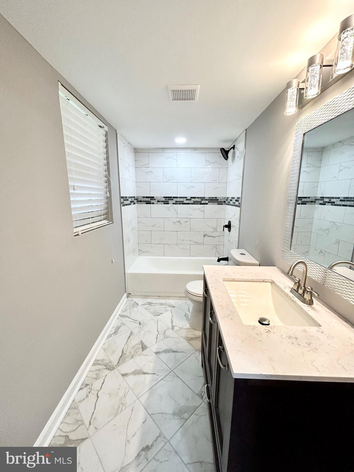 PERRING LOCH - Residential