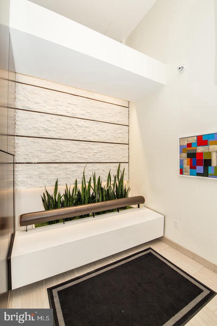 AVENUE OF THE ARTS - Residential Lease