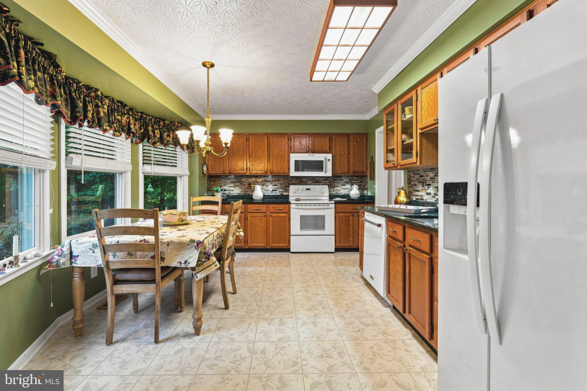 631 KILDONAN COURT
