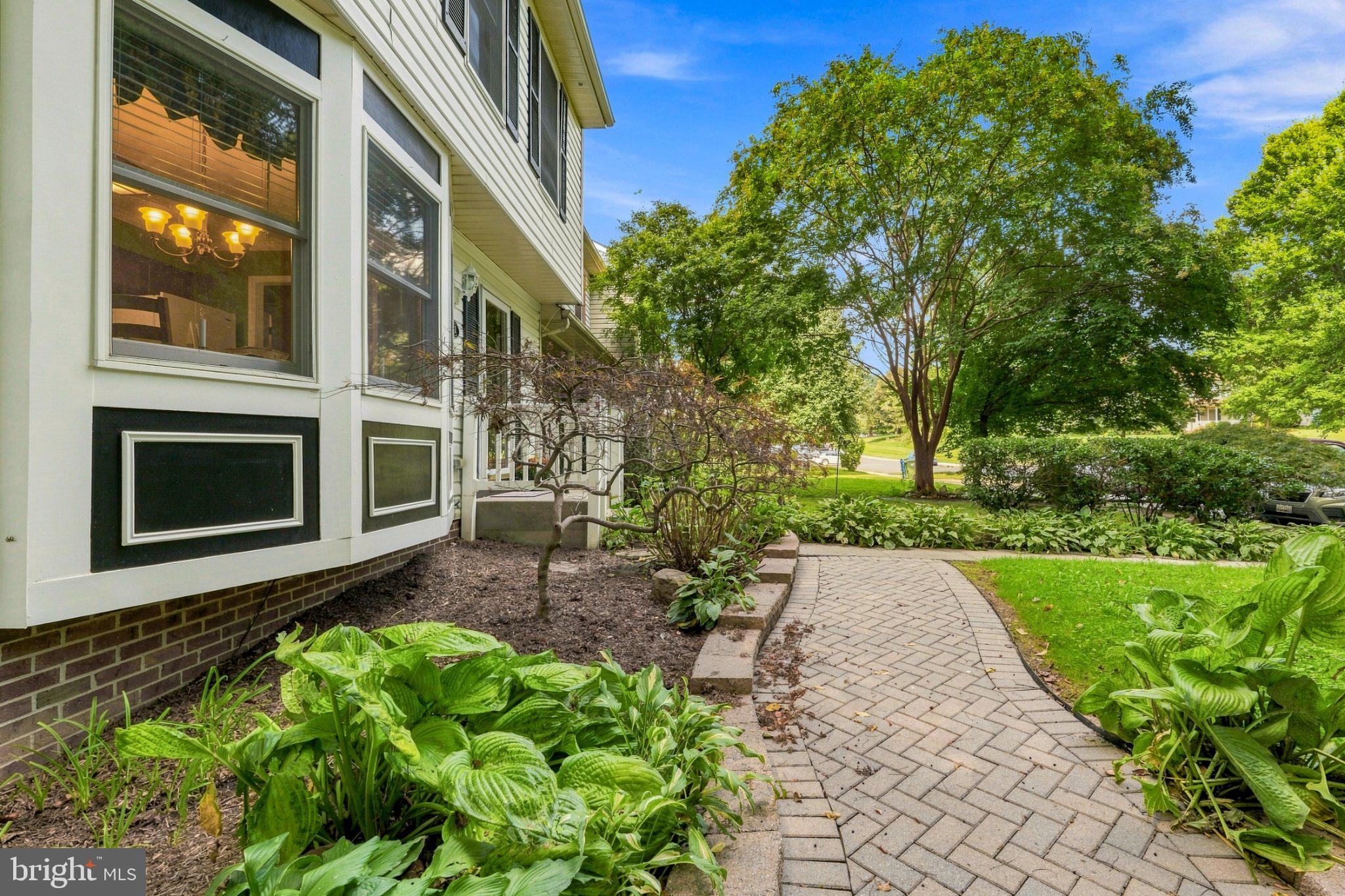 631 KILDONAN COURT