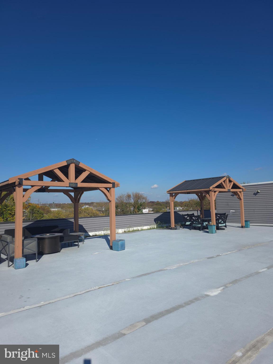 MANTUA - Residential Lease