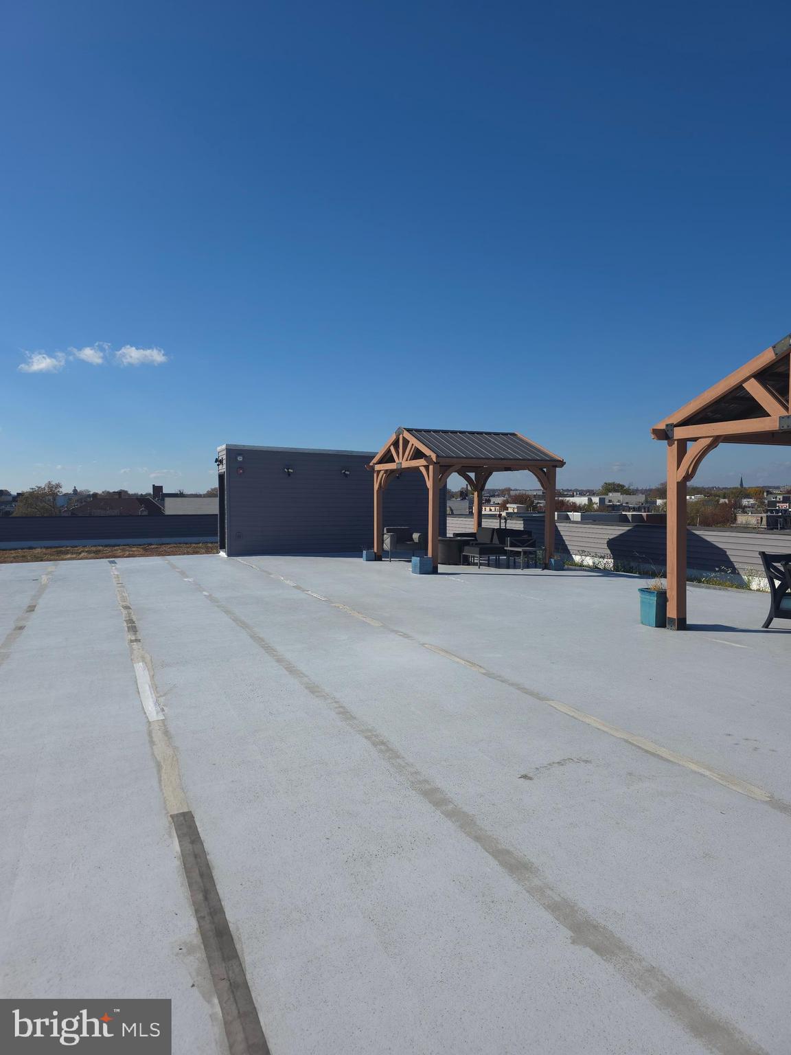 MANTUA - Residential Lease