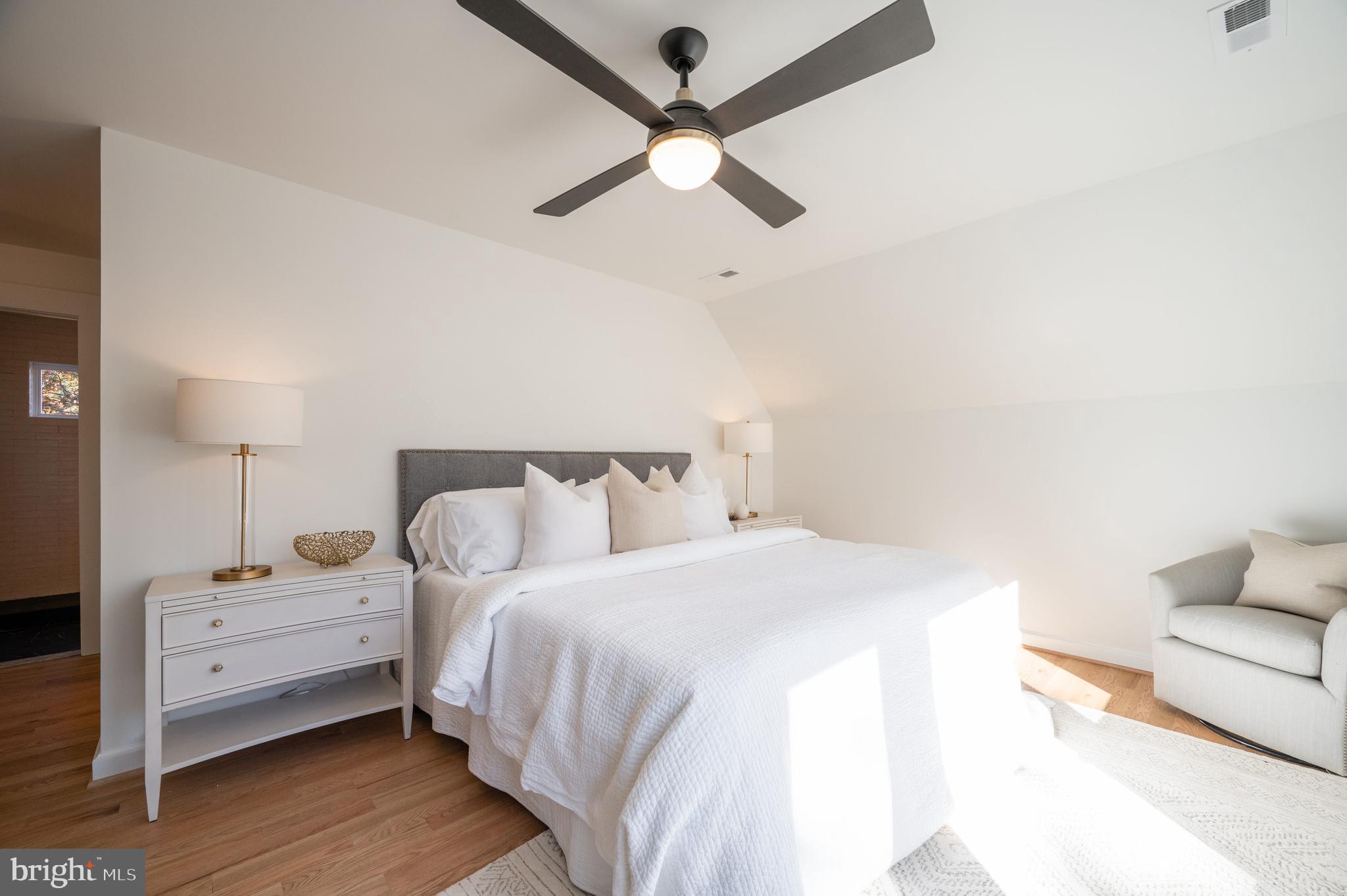 BEVERLY HILLS - Residential