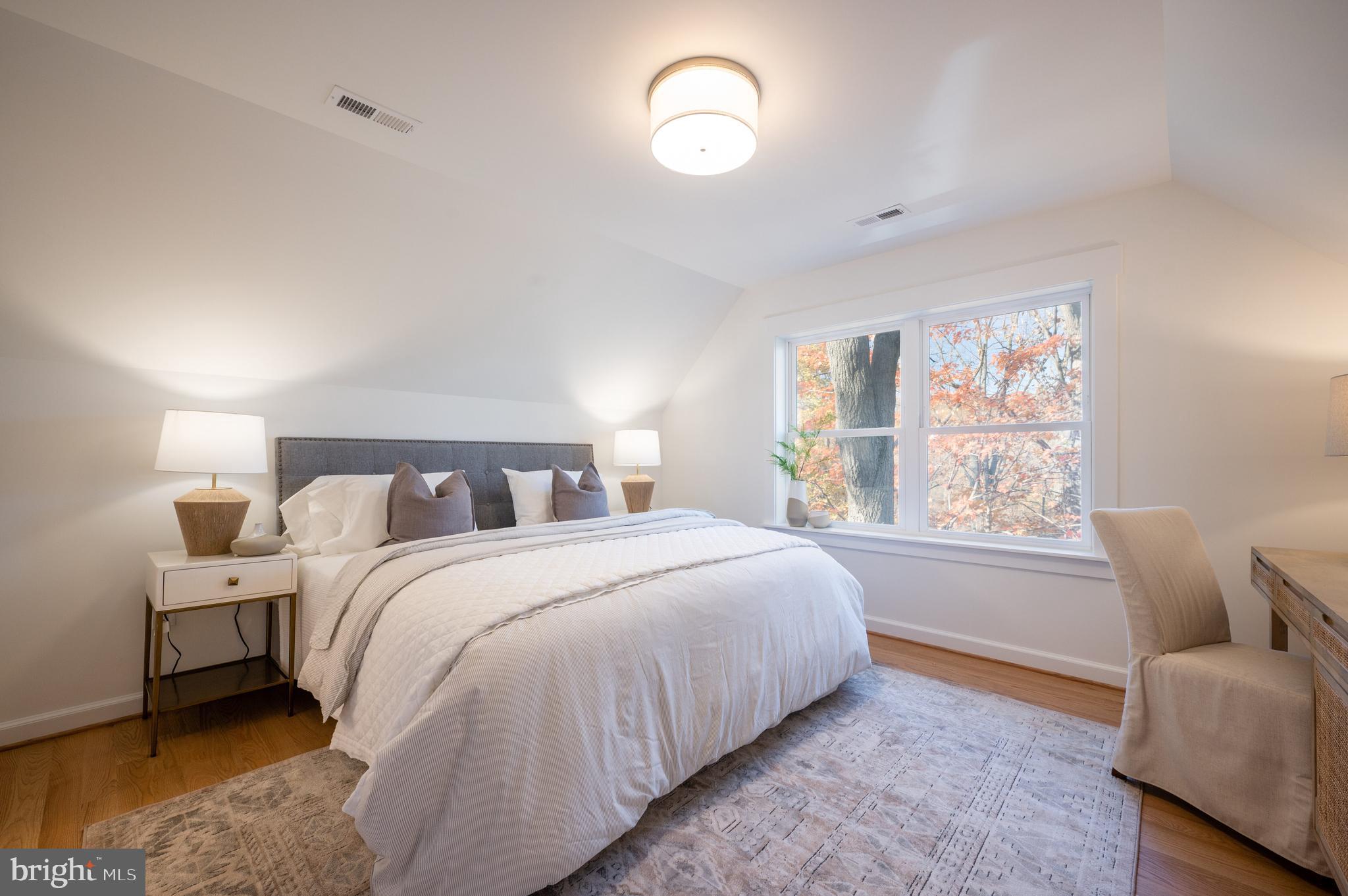 BEVERLY HILLS - Residential