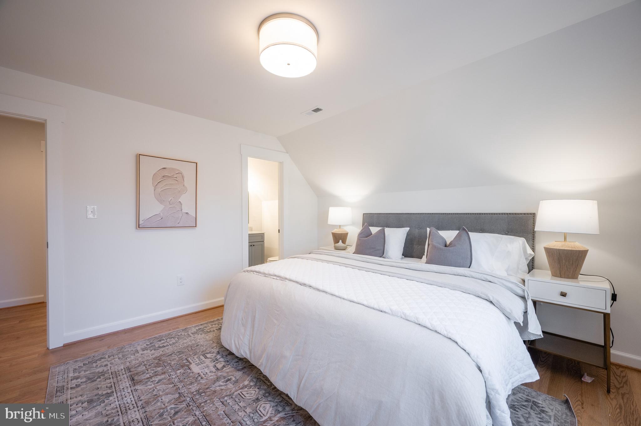 BEVERLY HILLS - Residential