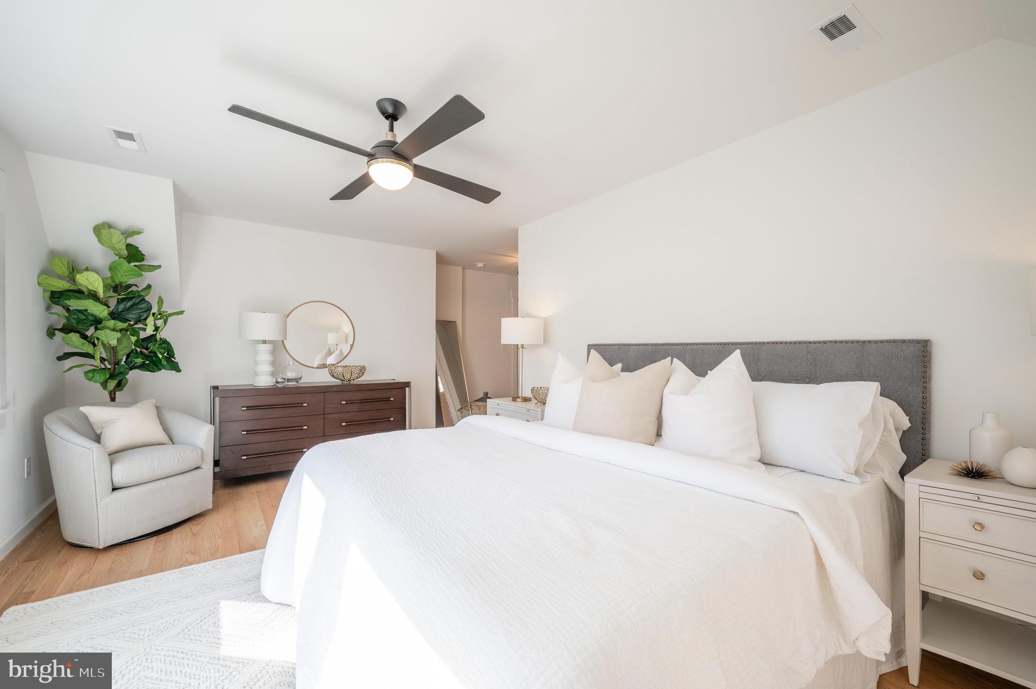 BEVERLY HILLS - Residential