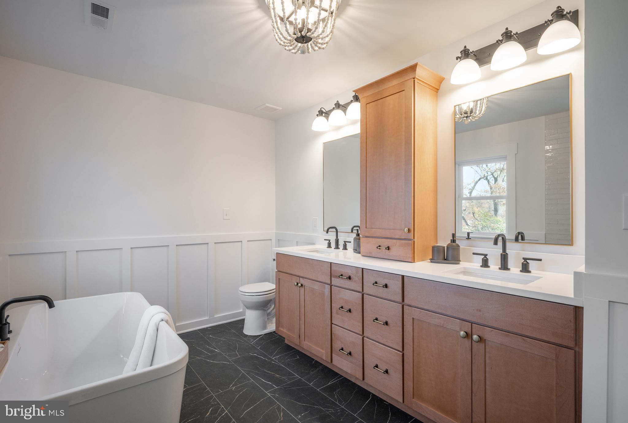 BEVERLY HILLS - Residential