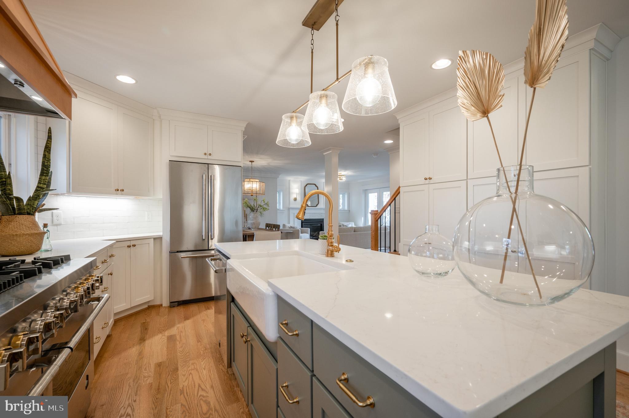 BEVERLY HILLS - Residential