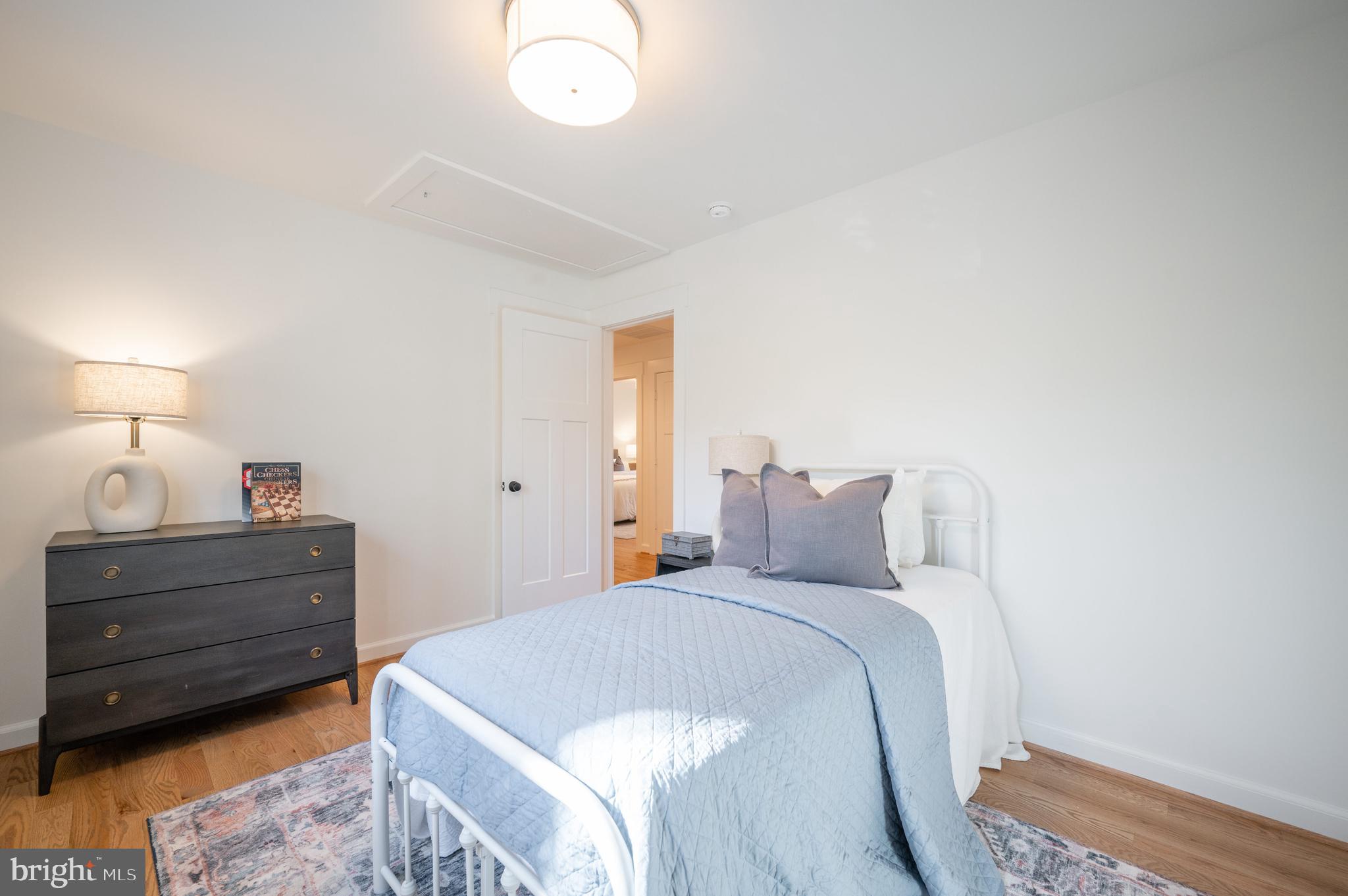 BEVERLY HILLS - Residential