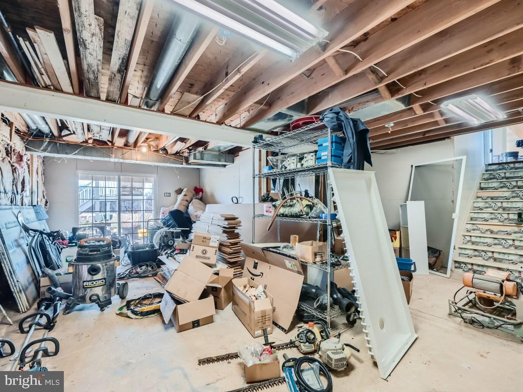 FRIENDSHIP MANOR - Residential