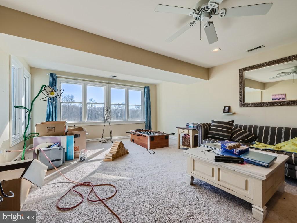 FRIENDSHIP MANOR - Residential