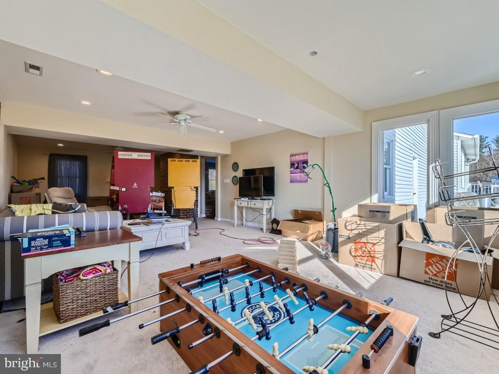 FRIENDSHIP MANOR - Residential