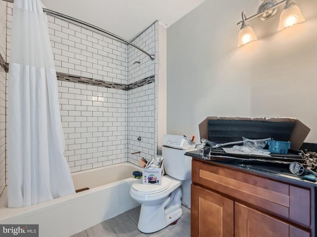 FRIENDSHIP MANOR - Residential