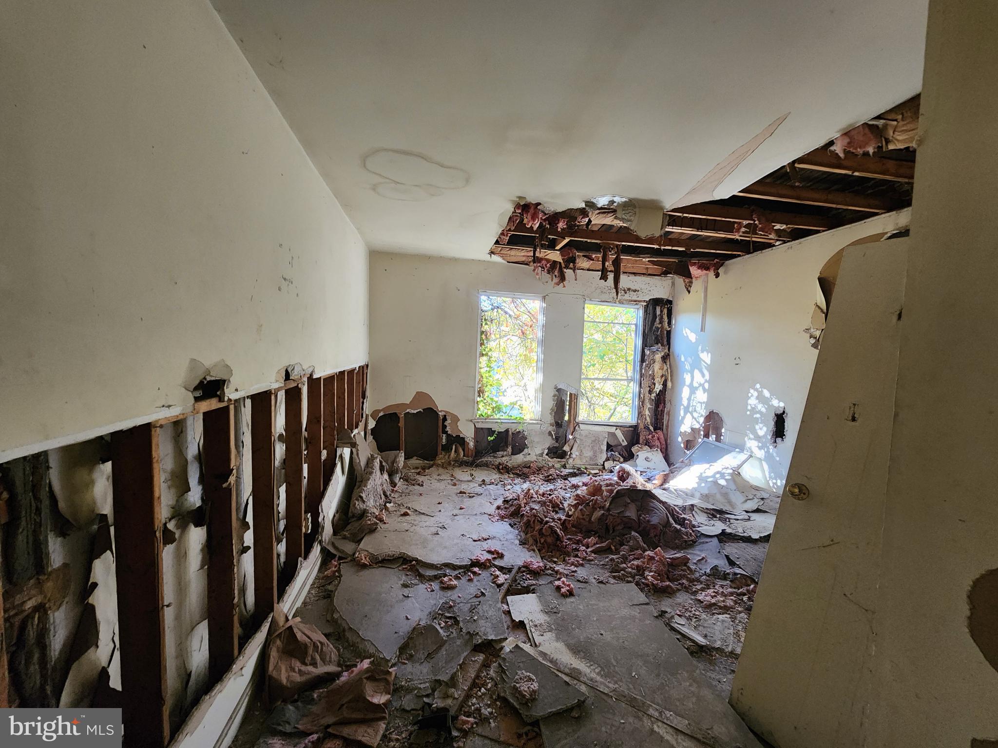 SANDTOWN-WINCHESTER - Residential