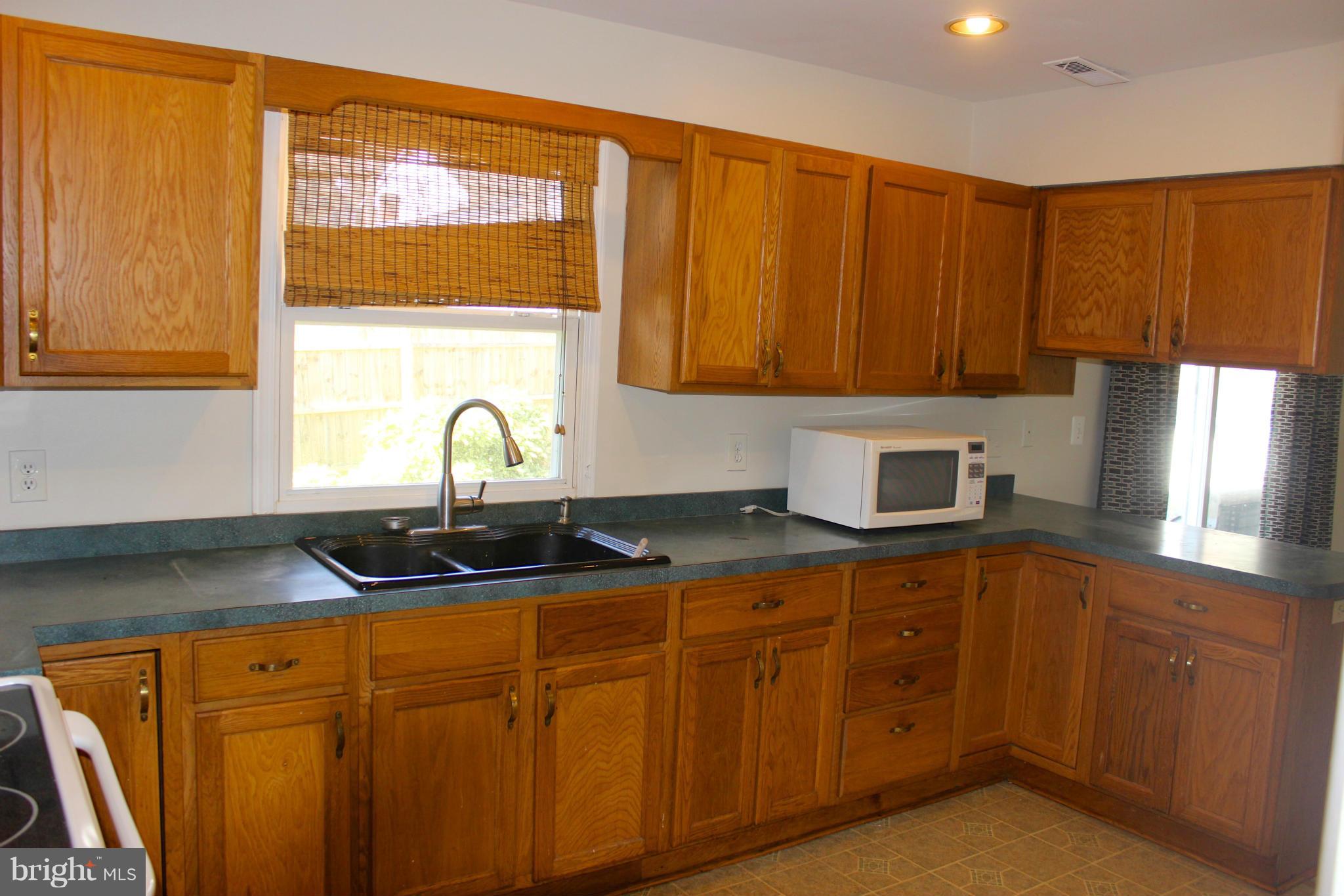 SELBY HEIGHTS - Residential Lease