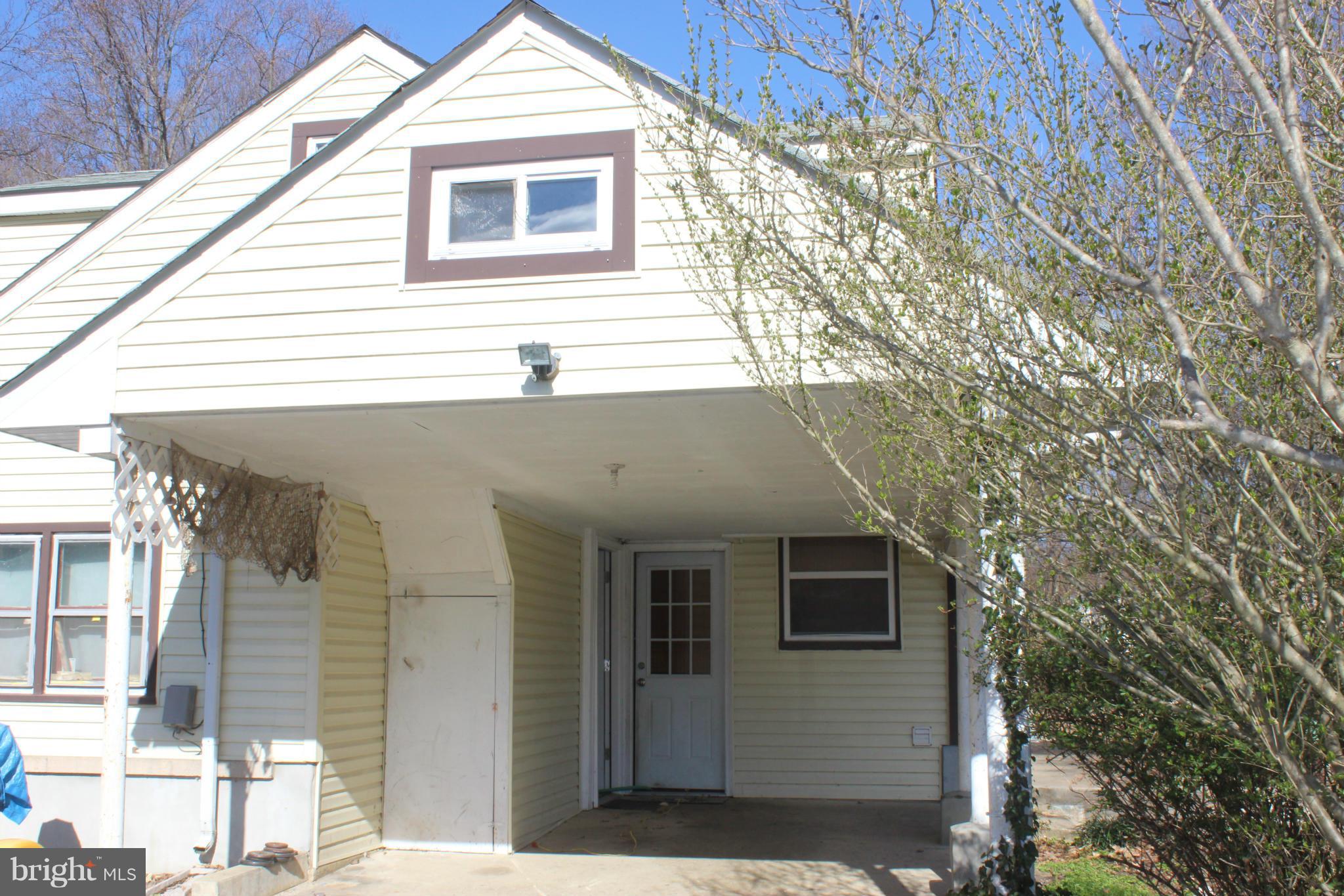 SELBY HEIGHTS - Residential Lease