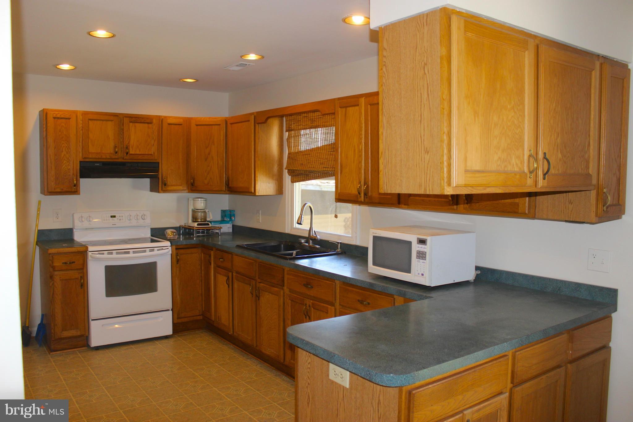 SELBY HEIGHTS - Residential Lease