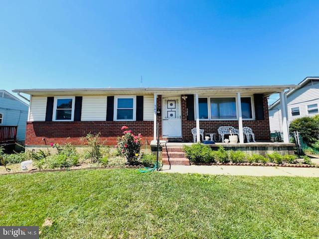 Great Rancher 4 Br & 3 Full Baths. Spacious Rooms. Large Formal Living Room & Dining Rm, Master BR and Country Kitchen w/Sliding Doors to Deck. Hardwood Floors. Finish Lower Level, Fourth BR, Other Rooms and Lots of Storage. Replacement Windows and Doors. Fenced Yard. Owners willing to give a reasonable credit for basement ceiling. repair.
Roof was replaced in 2022, HVAC(Inside & outside units) were replaced in 2023, Floor was replaced in 2024
Water heater was replaced in 2025 June.
CURRENTLY I AM NOT RECEIVING SHOWING REQUESTS FROM SHOWING TIME AND THEY ARE STILL WORKING ON IT TO SOLVE. THEREFORE, PLEASE CALL IF YOU WANT TO SCHEDULE FOR SHOWING