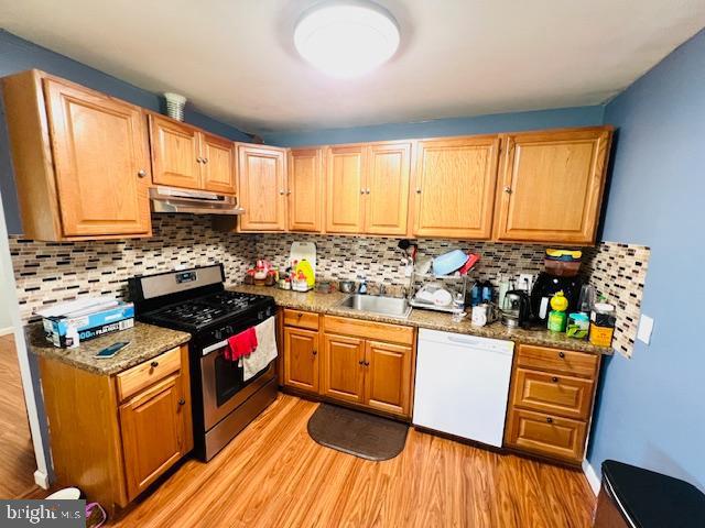 HOLLY MANOR - Residential