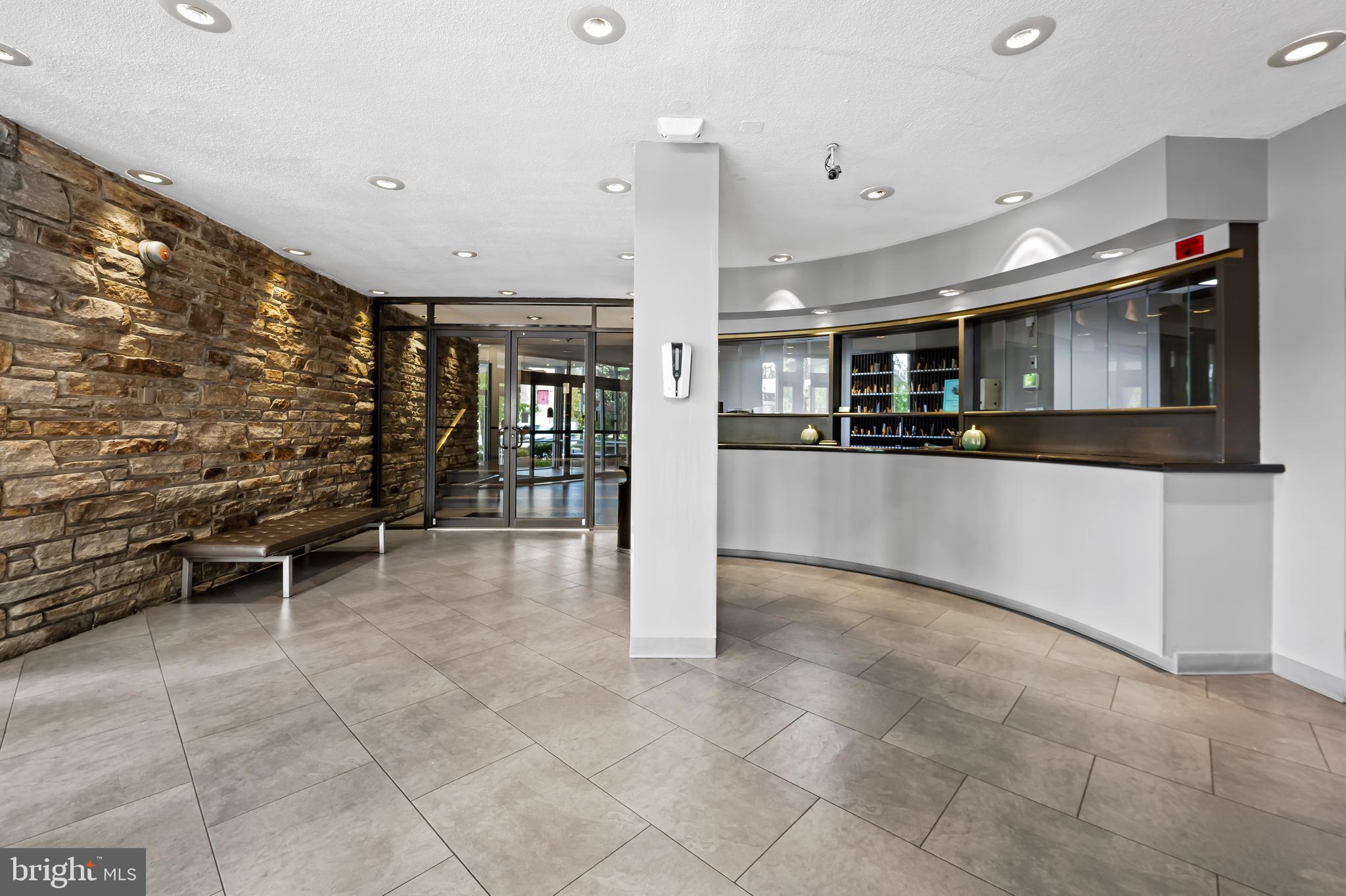 CHARLES VILLAGE - Residential