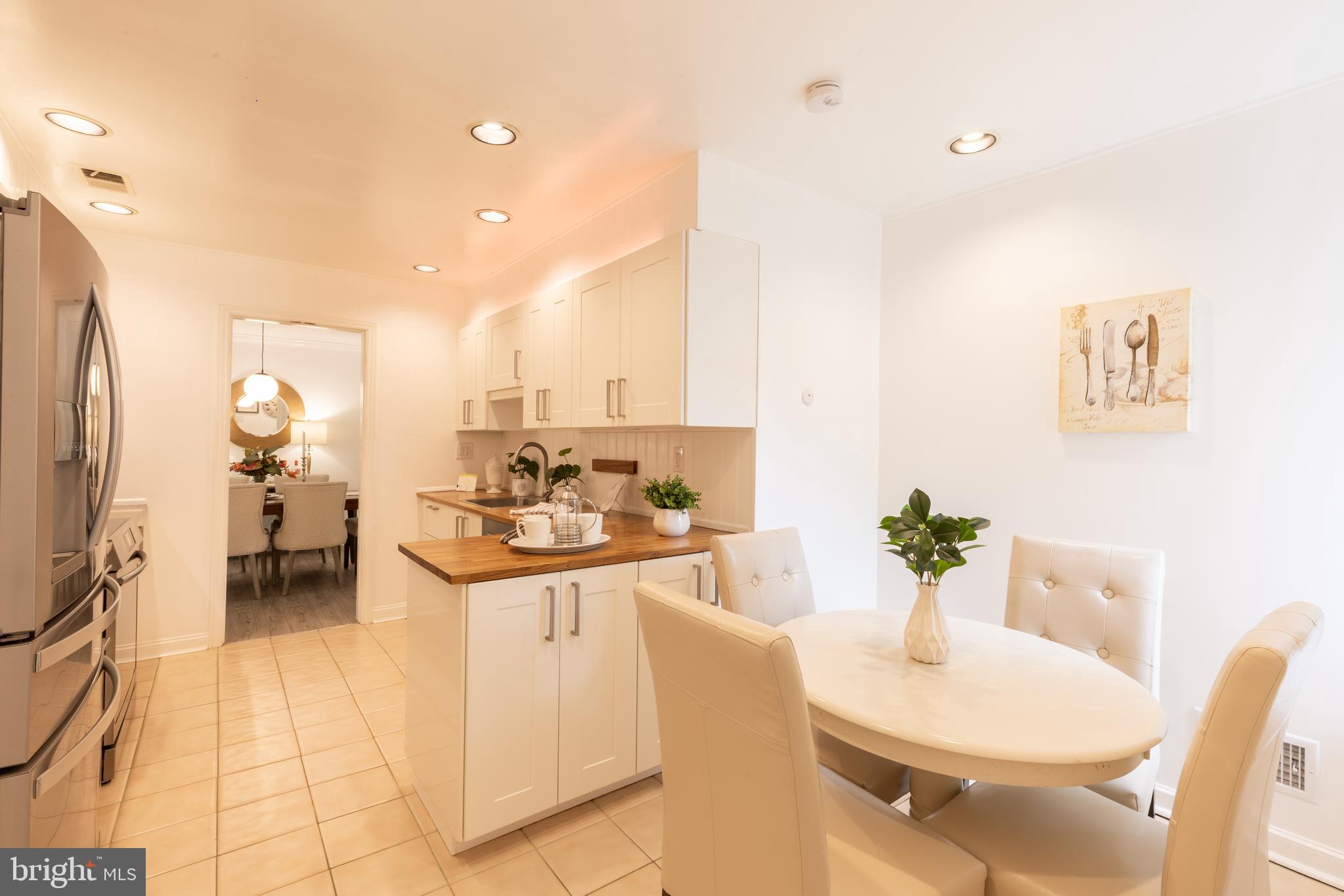 OAK KNOLL - Residential