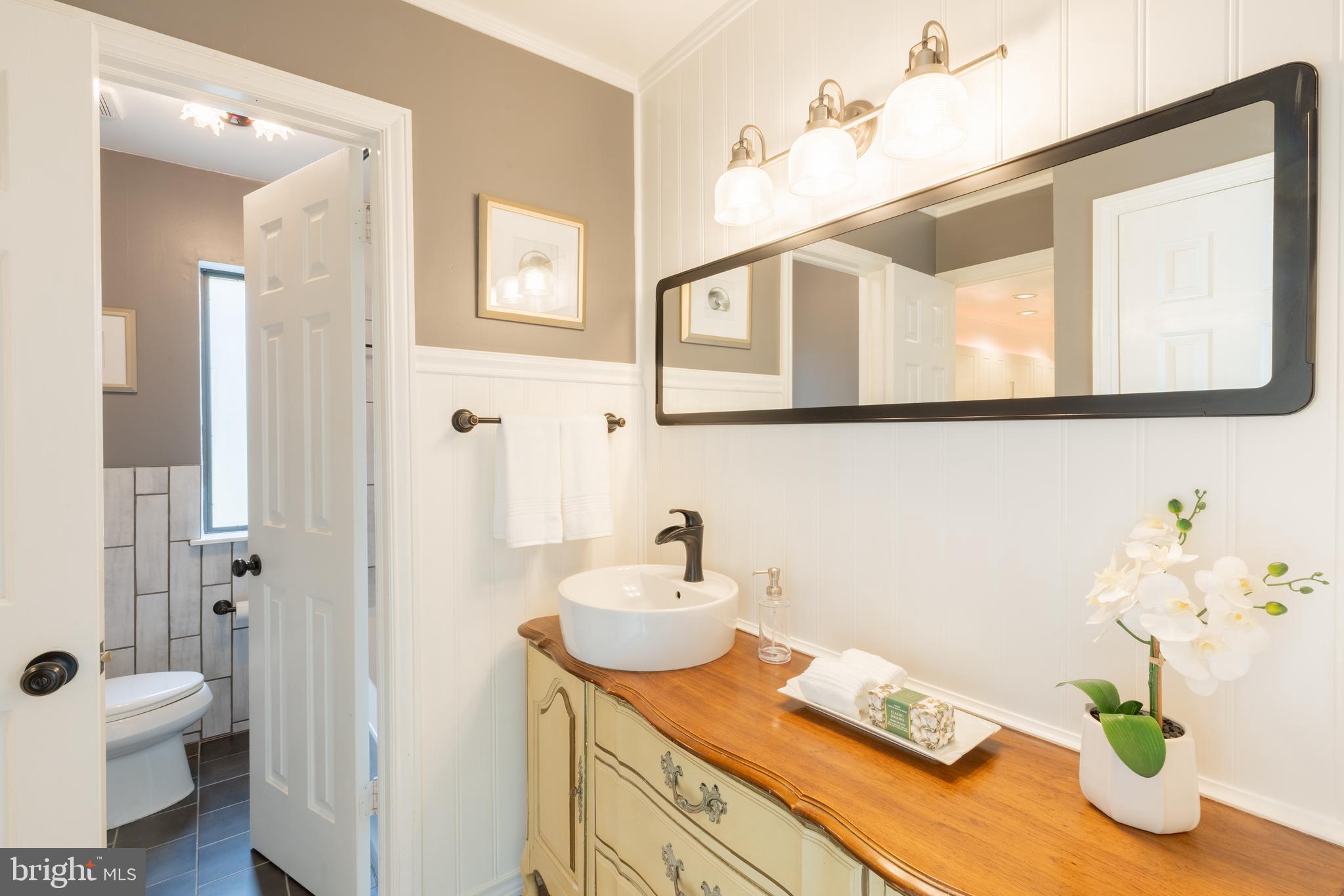 OAK KNOLL - Residential