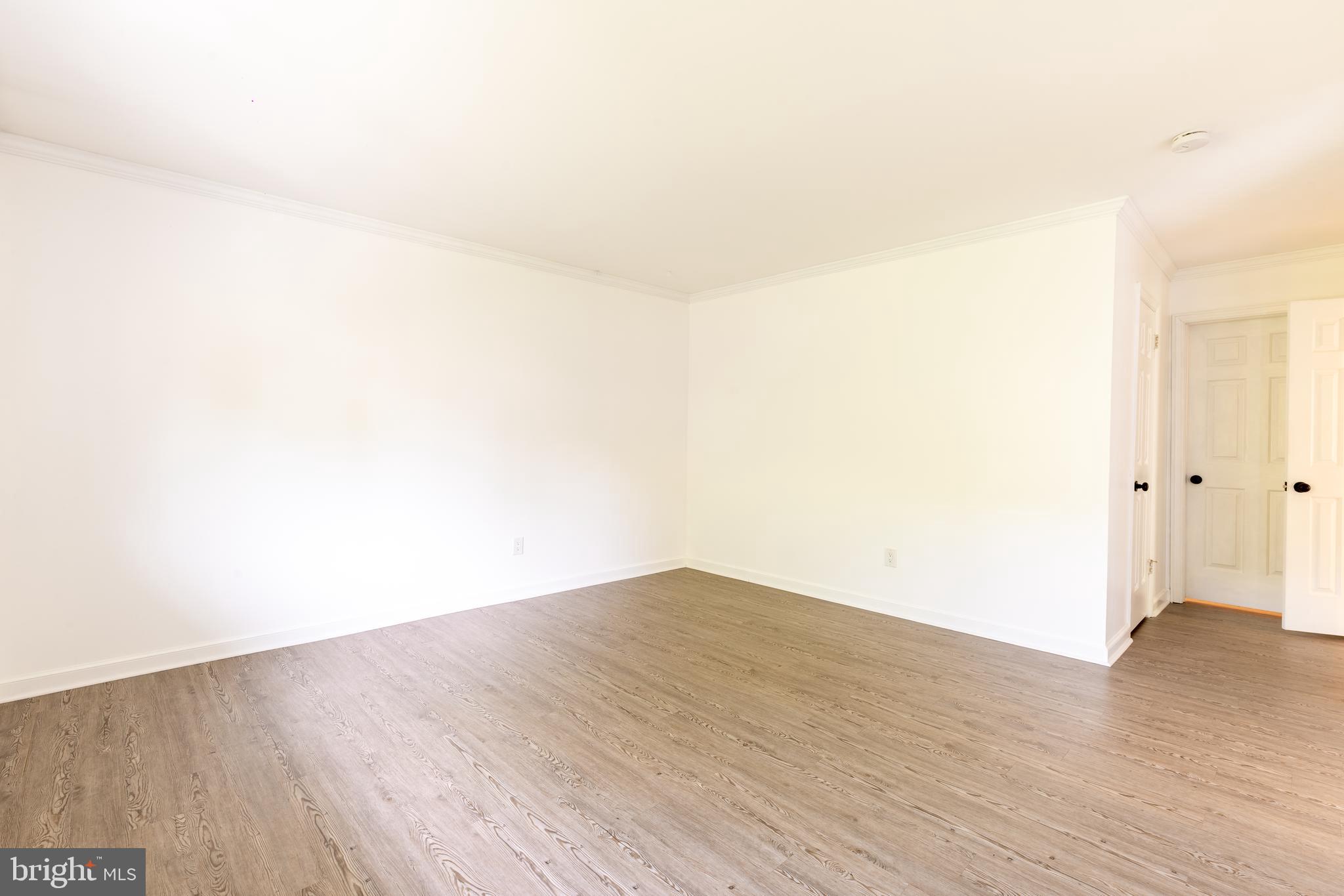 OAK KNOLL - Residential