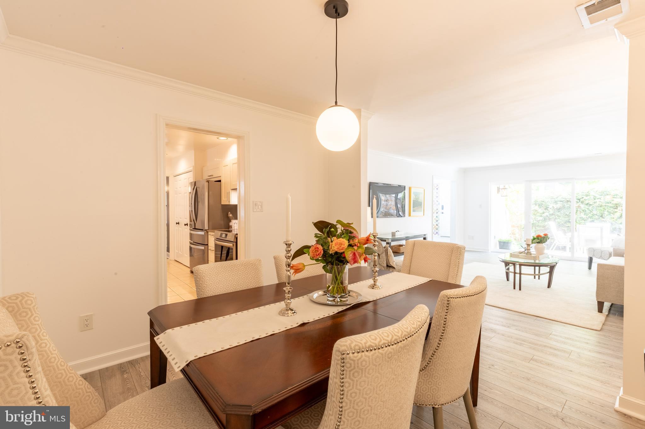 OAK KNOLL - Residential