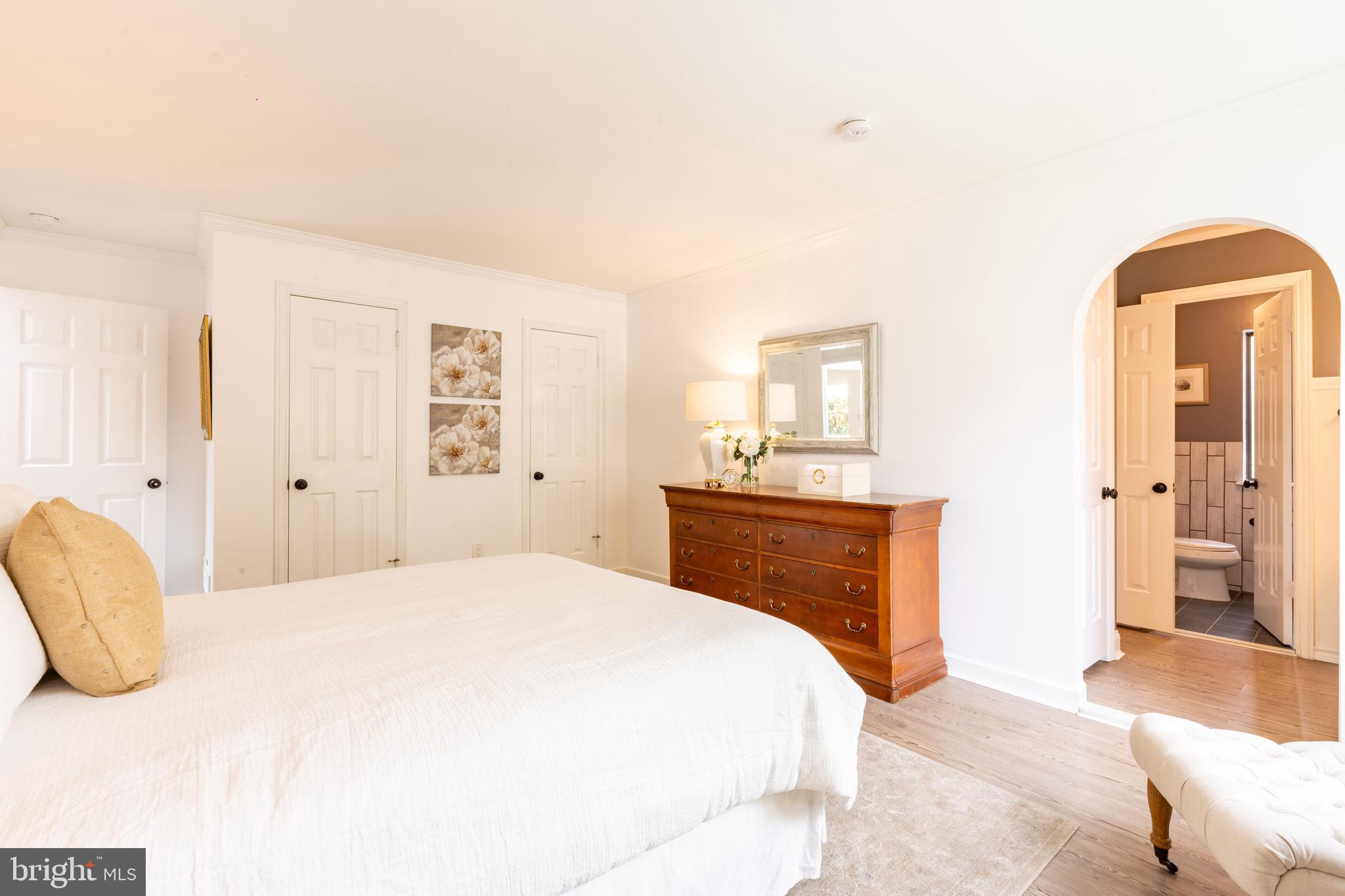 OAK KNOLL - Residential