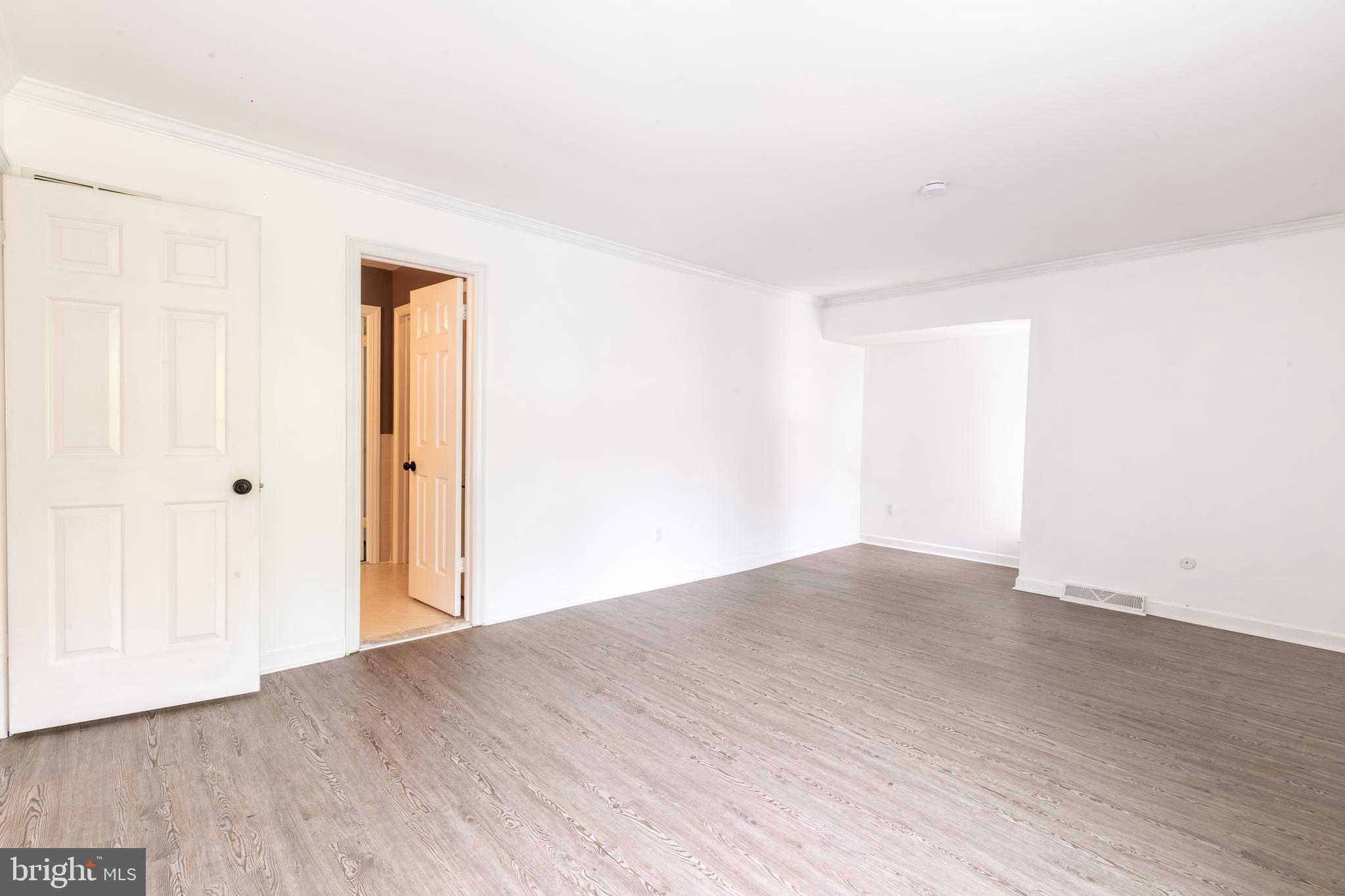 OAK KNOLL - Residential