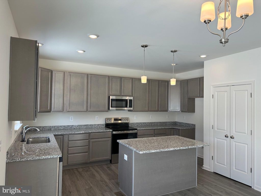 Photo of 3184 Old Dutch Lane, YORK, PA 17402 (MLS # PAYK2091024)