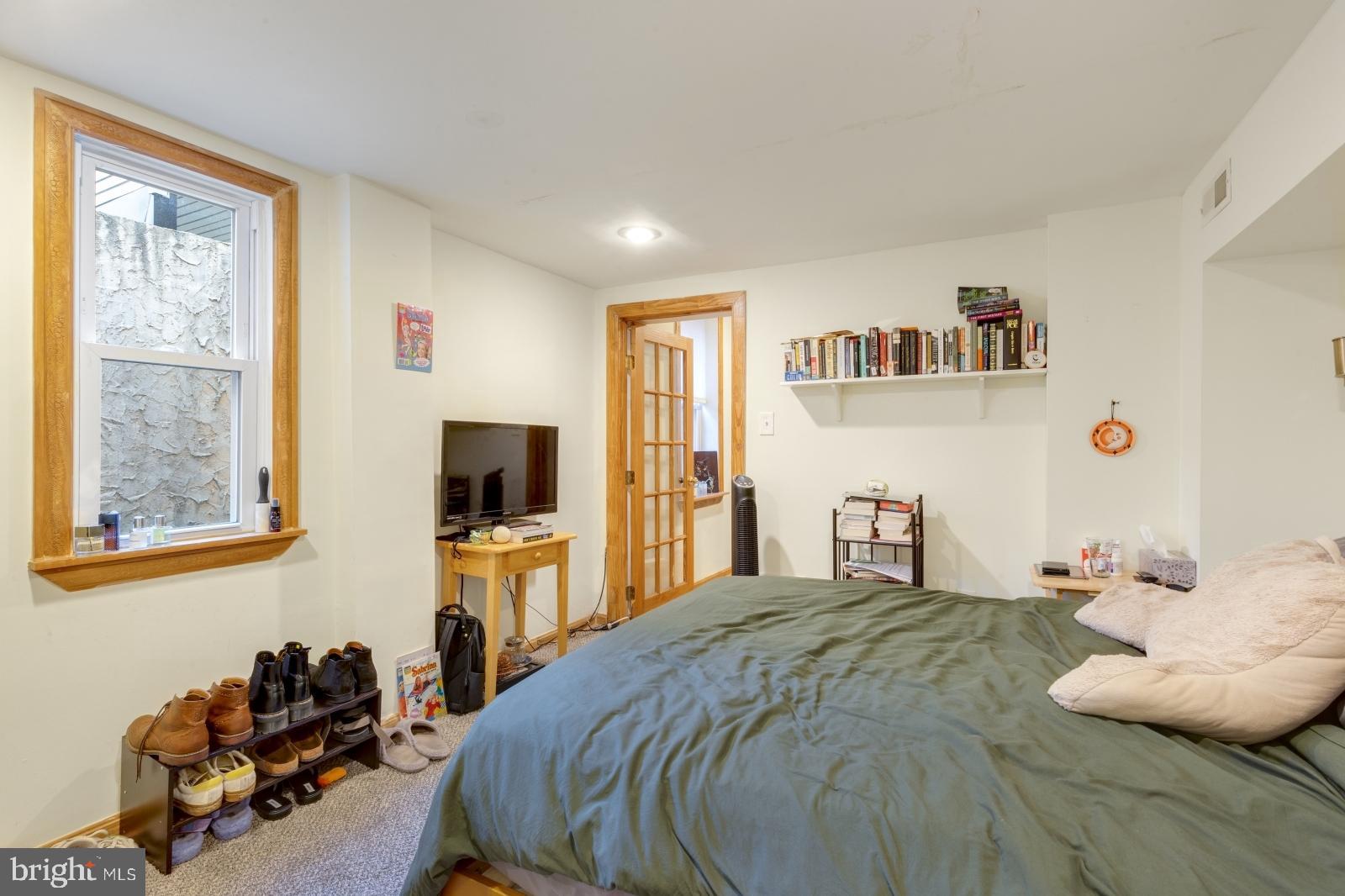 OLDE KENSINGTON - Residential Lease