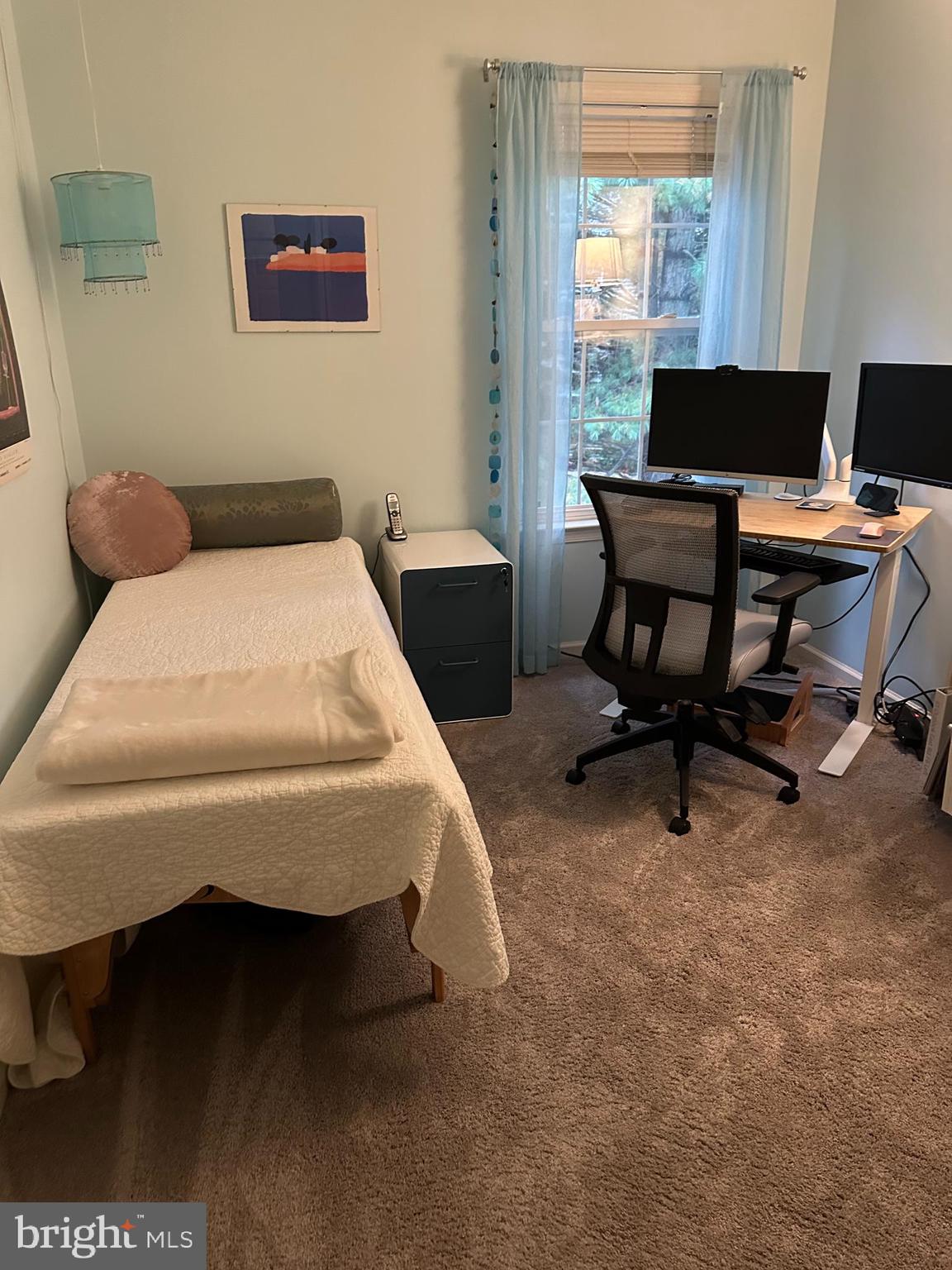 CHARING CROSS - Residential